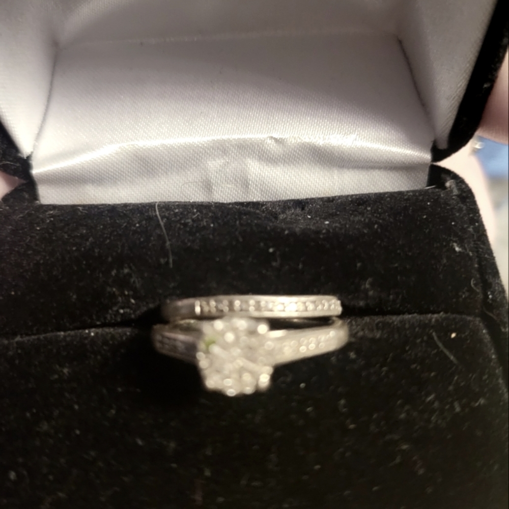 Engagement and wedding band